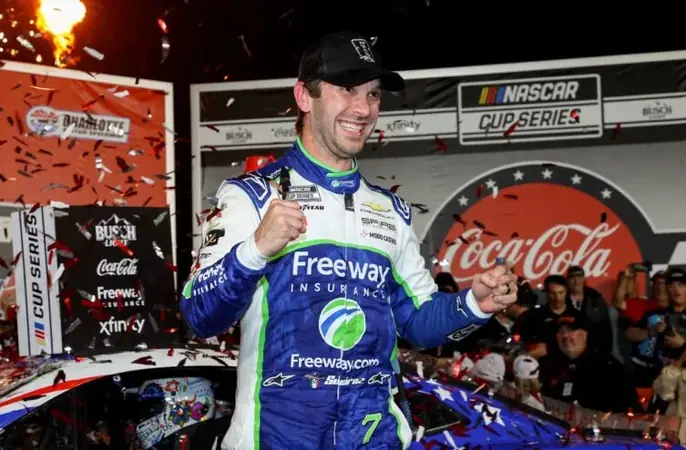 Daniel Suárez vainqueur Coca-Cola 600 Charlotte 2026